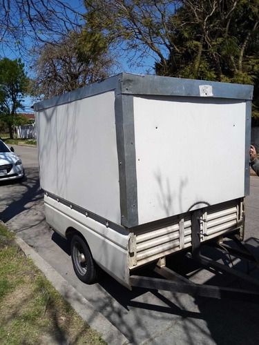 Trailer 980 Kilos Cerrado