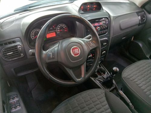 Imagem 6 de 10 de Fiat Weekend 2018 1.8 16v Adventure Flex 5p