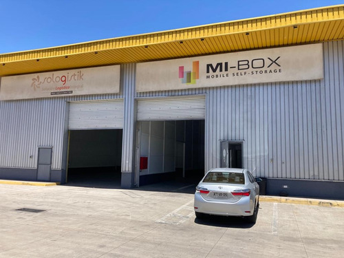 Arriendo Bodega De C/of De 310 M2 En Mc Carrascal, C. Navia.