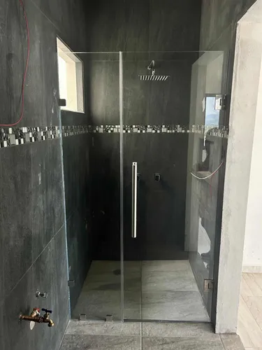 Casa Grande Tipo Minimalista