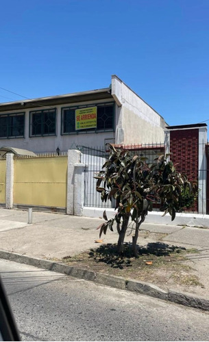 Se Arrienda Gran Casa, Especial Giro Comercial, Uso Bodega.