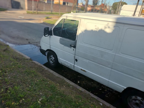 Imagen 3 de 10 de Renault Trafic 1.4