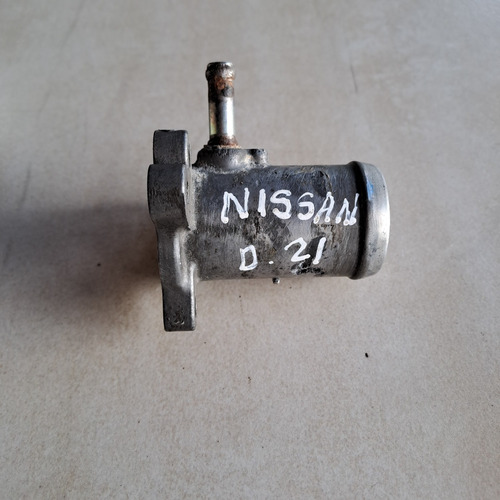 Toma De Agua Nissan D21 2.4 98