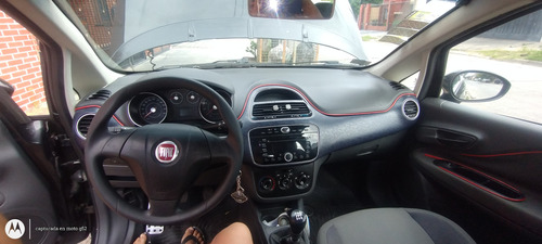 Fiat Punto 1.4 Attractive C/radio Integrada