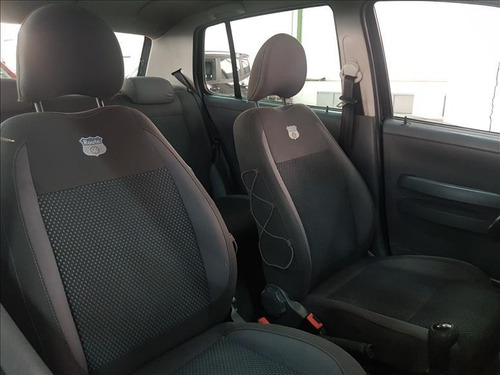 Imagem 4 de 8 de Volkswagen Fox 1.0 Mi Route 8v