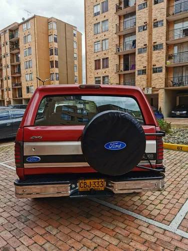 Ford Bronco 5.0 Xlt