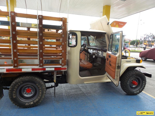 Imagen 16 de 25 de Toyota Land Cruiser Estacas