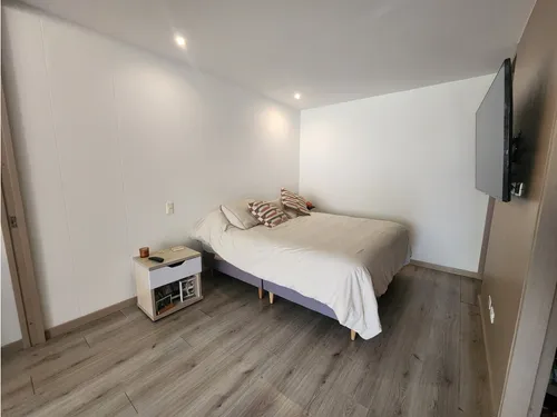 Venta De Apartaestudio En Altos Del Poblado.