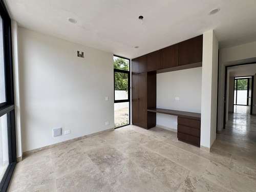 Casa En Venta Merida, Komchen En Privada, Entrega Inmediata.