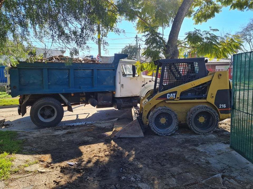 Imagen 7 de 10 de Alquiler. Trabajos Minicargador Bobcat. Retroexcavadora