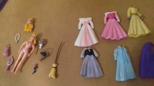 Princesa Aurora Con Vestidos Y Accesorios