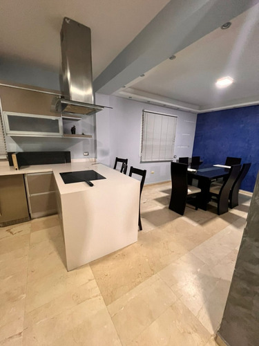 Cv-1613 Zona Norte Townhouse Villa Aloha Avenida Universidad