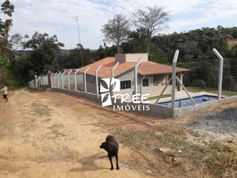 Imagem 19 de 30 de Venda Excelente Chacara A/t 2500m² A/c 145m² 30x80, Com 3 Dormitórios Sendo 1 Suíte, Banheiro, Cozinha Americana, Lavanderia Conjugada Com Churrasquei - Ch00082 - 34080165