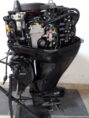 Imagen 8 de 16 de Motor Fuera De Borda Usado Mercury 60 Hp Cuatro Tiempos