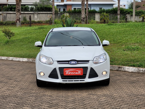 Ford Focus SE 1.6 16V TiVCT PowerShift