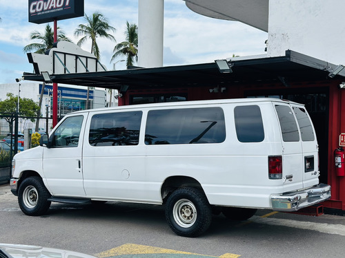 Ford Econoline 2012 E-350 15 Pas V8