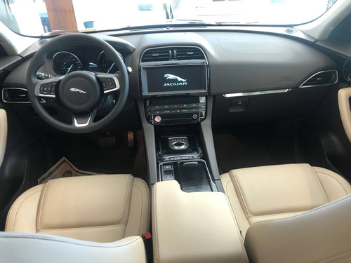 Jaguar F-pace 2.0 16v Turbo Diesel Prestige Awd 4p