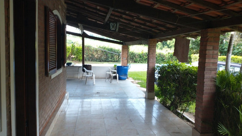 Imagem 18 de 30 de Chácara 15mil M2, Rica Em Água Com Nascentes, Tanque Com Peixes E Rio, Casa Sede Com 3 Dormitórios /1suíte, Casa Caseiro, Canil, Baia, Pomar, Piscina - Ch00253 - 70809480
