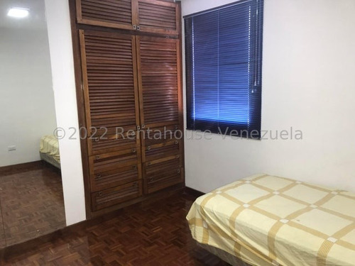 Lindo Apartamento En Excelente Zona Listo Para Mudarse La Trtinidad 23-19389 - Jca