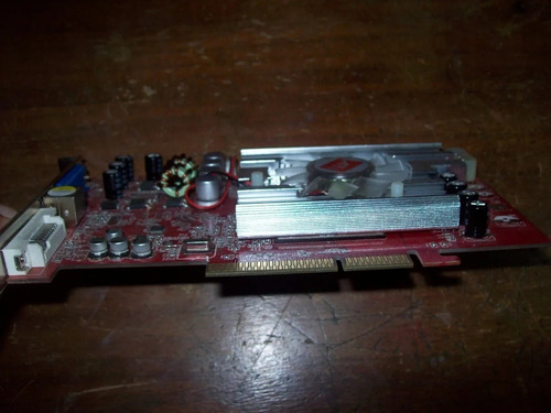 Imagen 2 de 7 de Tarjeta De Video Ati Radeon R9800pro (reparar O Repuesto)