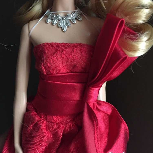 Muñeca Barbie Model Muse Vestido Rojo