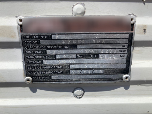Vw 8-160 Ano 2014 Com Baú De 4,20m