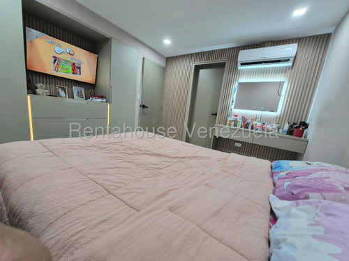 Maravilloso Y Completamente Remodelado Apartamento En Venta Con Inmejorable Ubicación Colinas De La Tahona