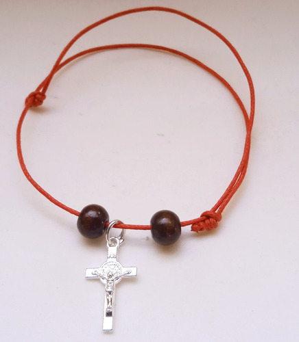 Pulsera Con Cruz Modelo 99