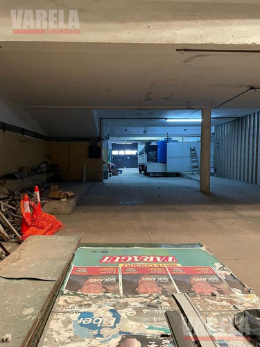 Imagen 11 de 21 de Ex Cine Continental Varios Usos 1200m² Cub. 2 Baños. Oficinas. Sótano. Piso1° Pullman. Escenario. Torre Publicitaria.