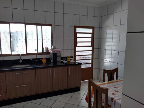 Imagem 4 de 16 de Sobrado À Venda, 200 M² Por R$ 360.000,00 - Vila Santos - Caçapava/sp - So0068