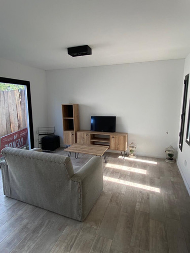 Venta Casa Condominio De 2 Dormitorios A Estrenar En Rosario- Fisherton