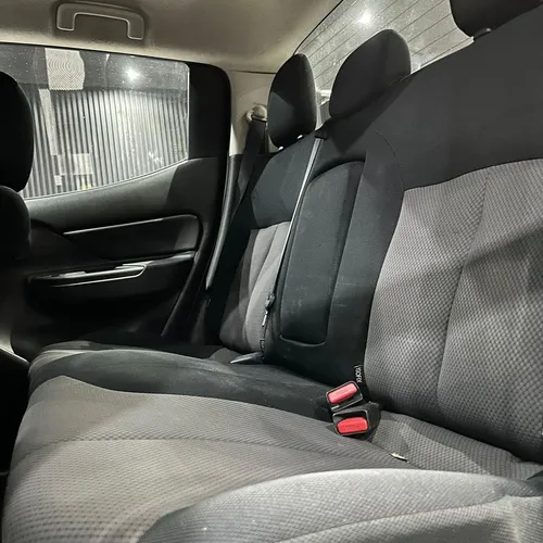 Mitsubishi L200 2.4 GLX 4x2 Mt