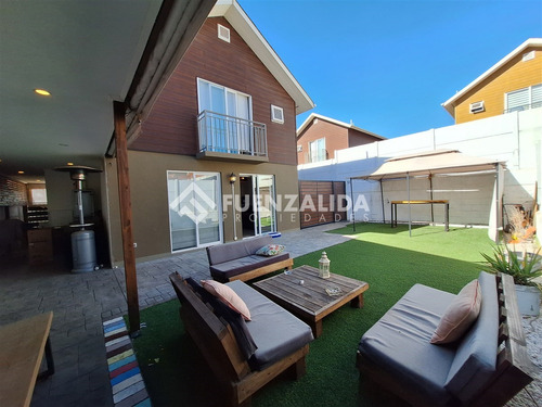 Casa En Venta De 3 Dorm. En Puente Alto Mm