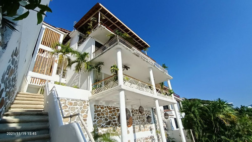 Imagen 2 de 17 de Renta De Villa Con Vista Espectacular A La Bahia - Villa Par