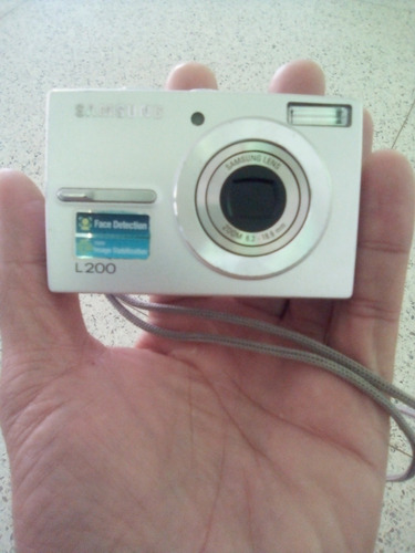 Cámara Fotográfica Samsung L200