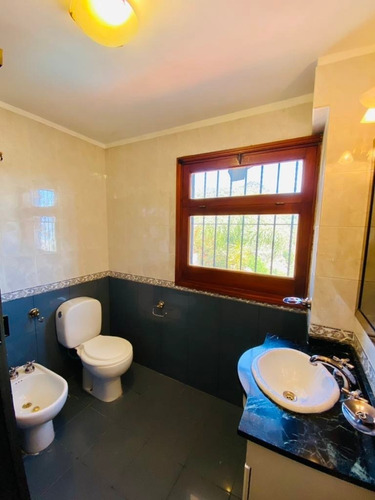 Imagen 20 de 29 de Casa Con Pileta Para 8/10 Personas, Excelente Ubicación Y Vista