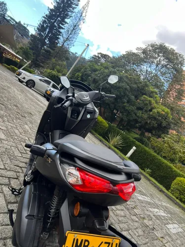 Nmax Connect
