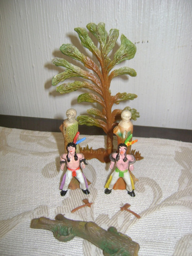 2 Indios Atados A Un Totem 2 Hachitas Arbol Y Tronco Eg Toys