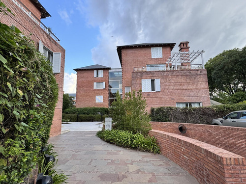 Venta Cochera Desc - Jardines De San Isidro 2 - Acc. Alamo