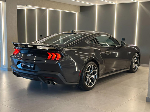 Ford Mustang New Gt V8