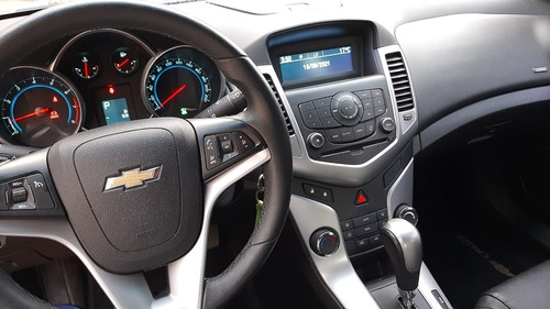 Imagem 3 de 8 de Chevrolet Cruze Sedan
