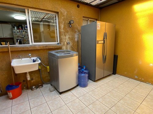 Casa En La Florida Con Piscina