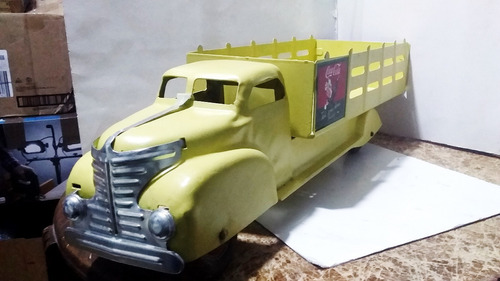  1940 Camion  Coca Cola Amarillo Acero Prensado Marca Marx
