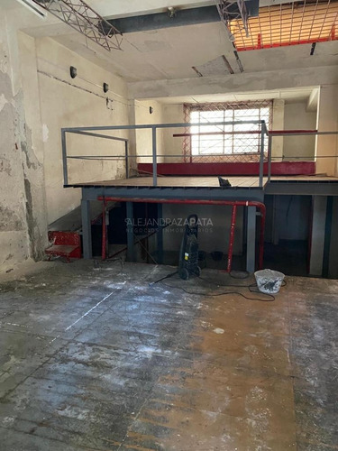 Imagen 5 de 9 de Local Comercial En Alquiler En Centro