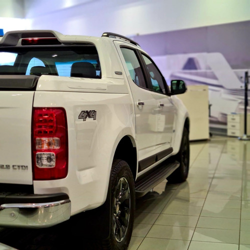 Imagen 15 de 20 de S10 High Country 2.8l 200cv 4x4 At Stock Fisico