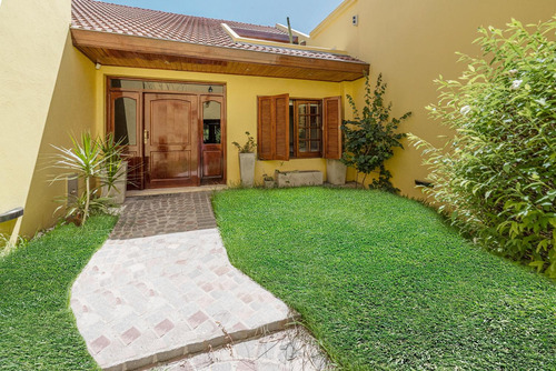 Venta Casa En Piñeyro Sobre Lote Propio