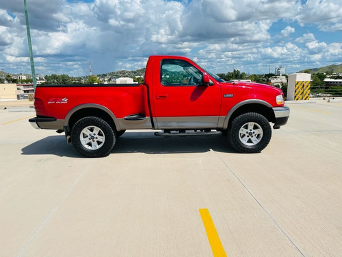 Imagen 4 de 12 de Ford Lobo Fx4 4x4
