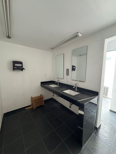 Casa Con Uso De Suelo En Renta En Polanco