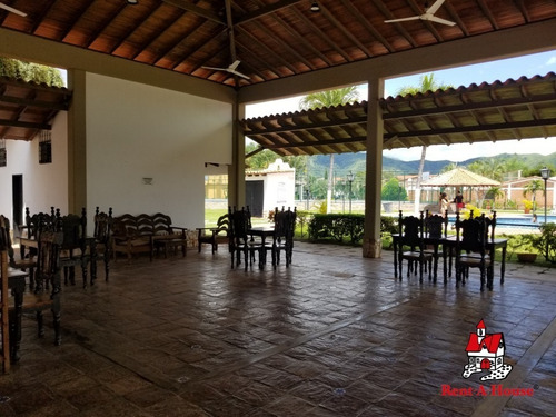 Imagen 26 de 29 de Hermosa Casa En Venta Urb. La Mantuana Country Club Turmero 23-4499 Ejc