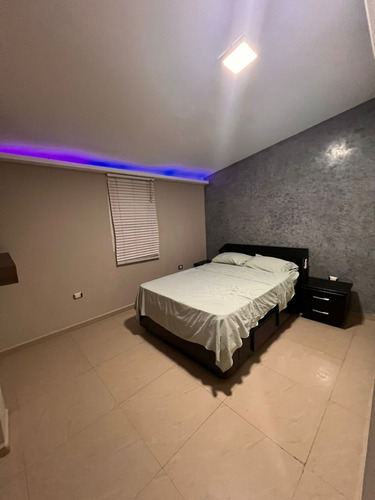 Cv-1613 Zona Norte Townhouse Villa Aloha Avenida Universidad